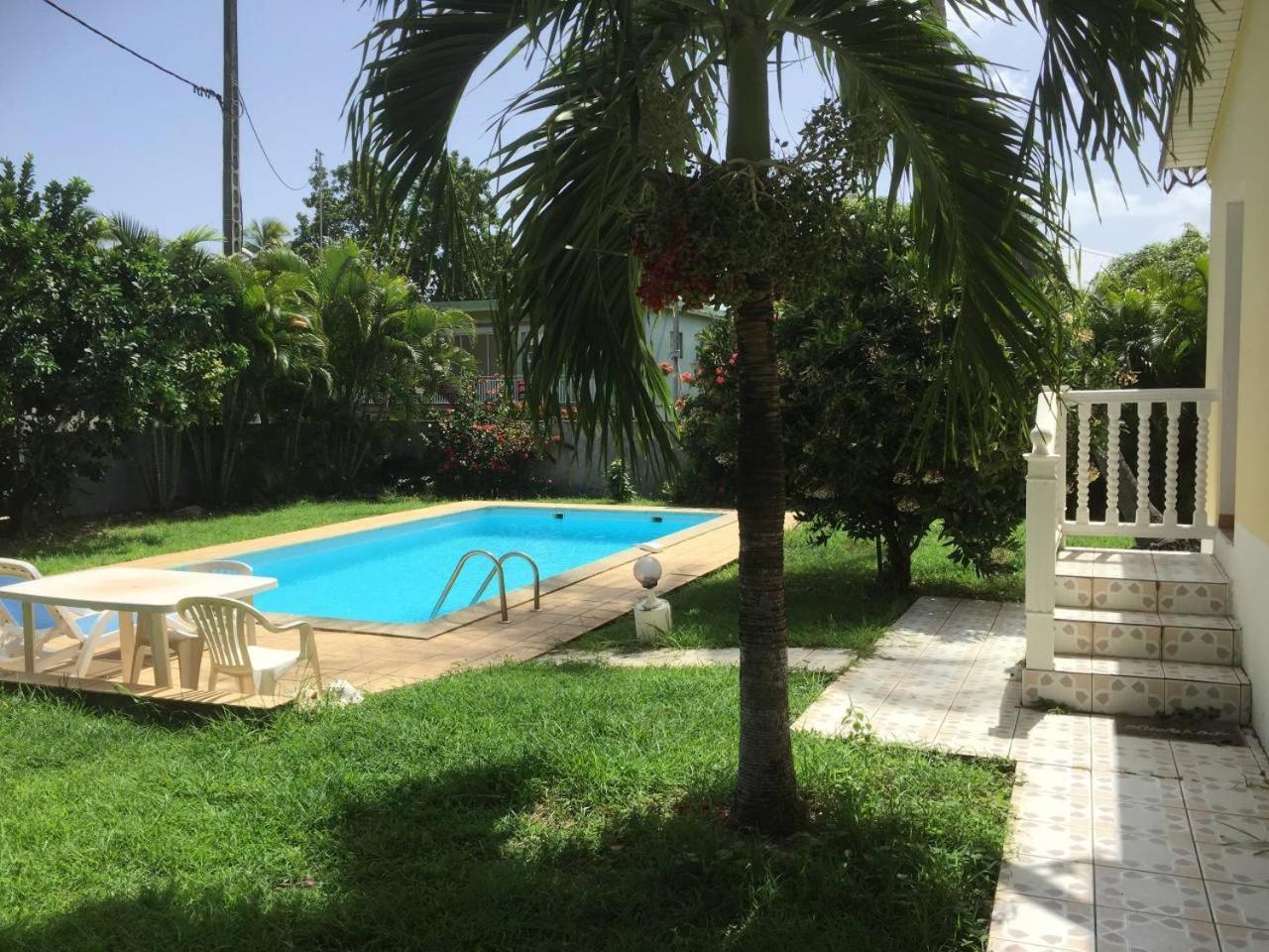 Ferienwohnung T2 Tropical En Bord De Piscine A 100M De La Mer Le Carbet Exterior foto
